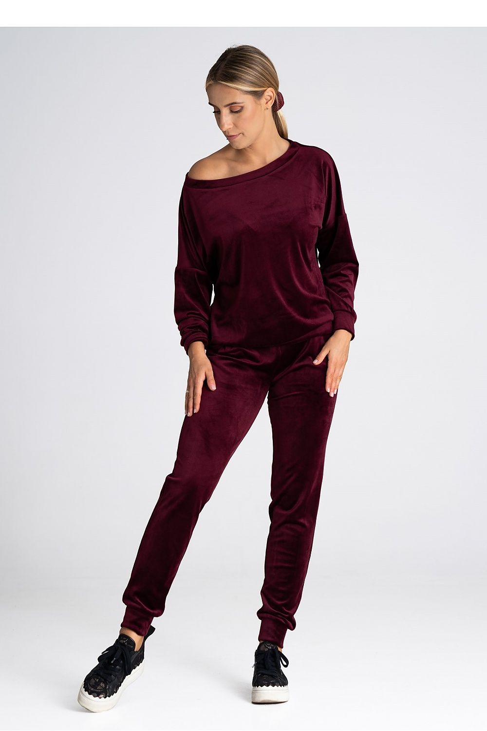  Tracksuit trousers model 189282 Figl 