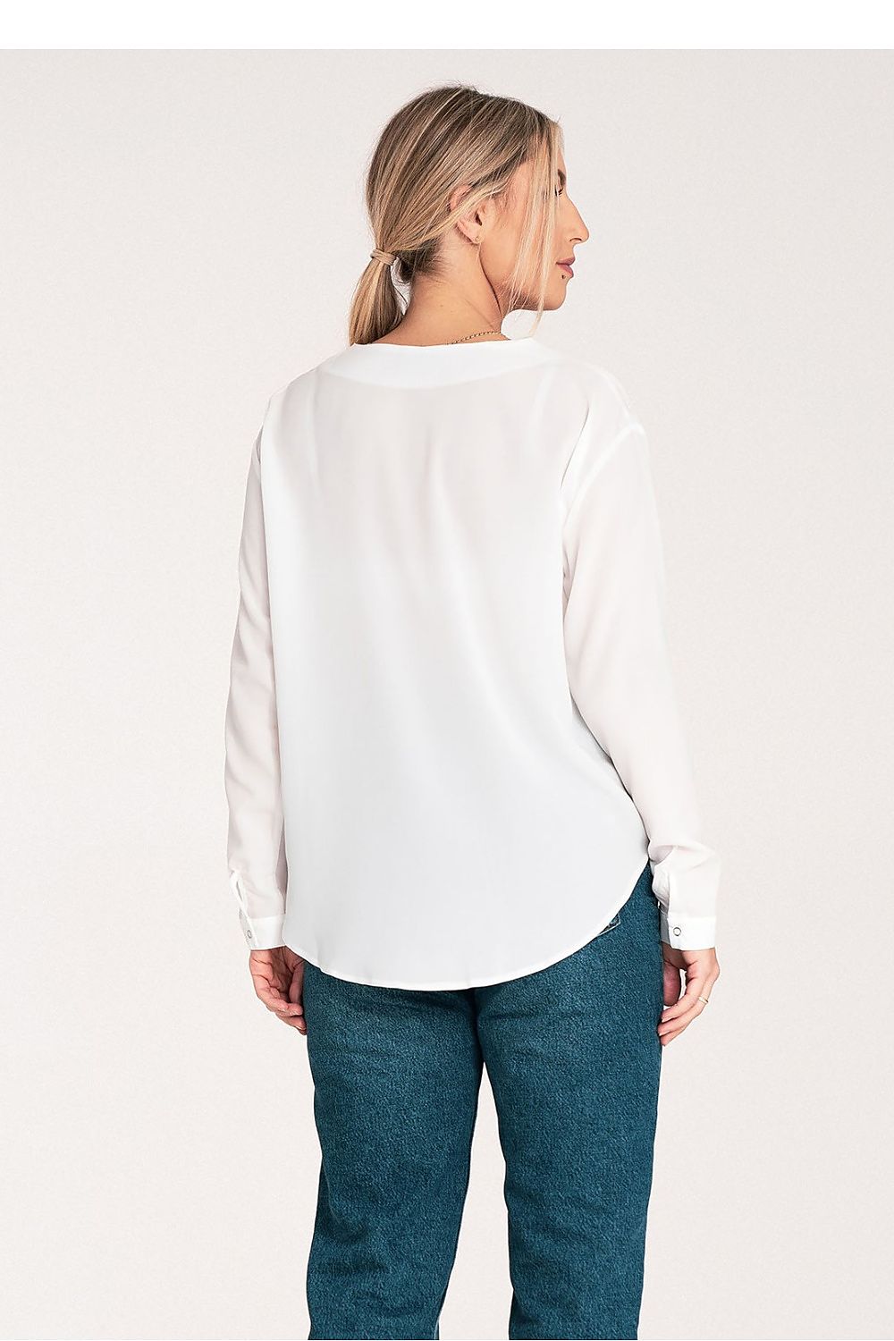  Long sleeve shirt model 204326 Figl 