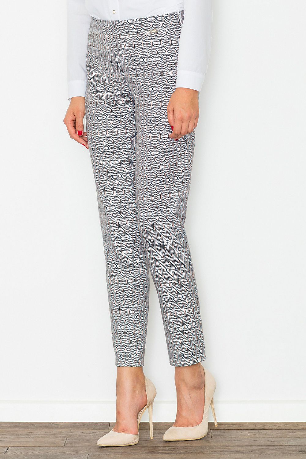  Women trousers model 77142 Figl 