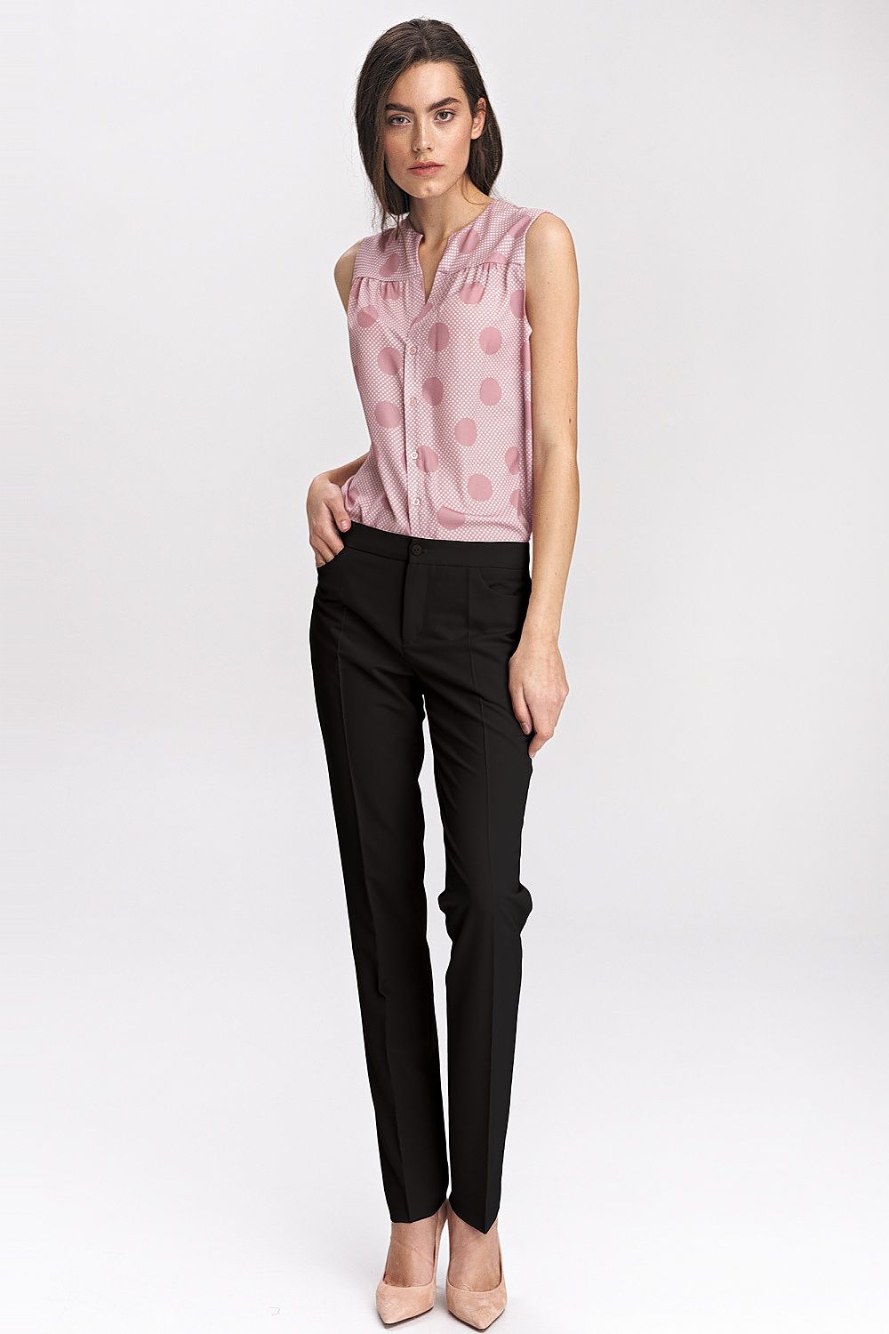  Women trousers model 142057 Nife 