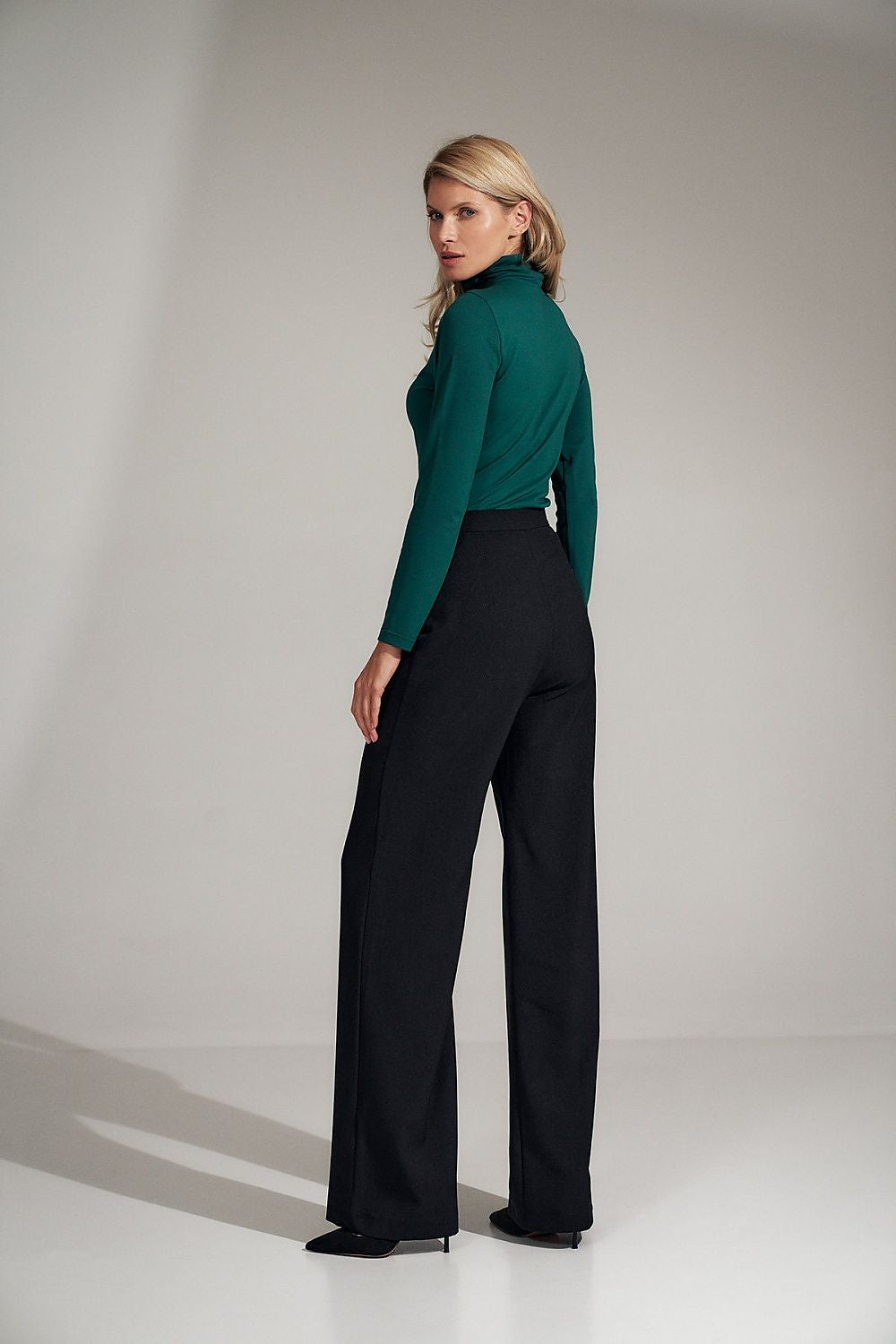  Women trousers model 150789 Figl 